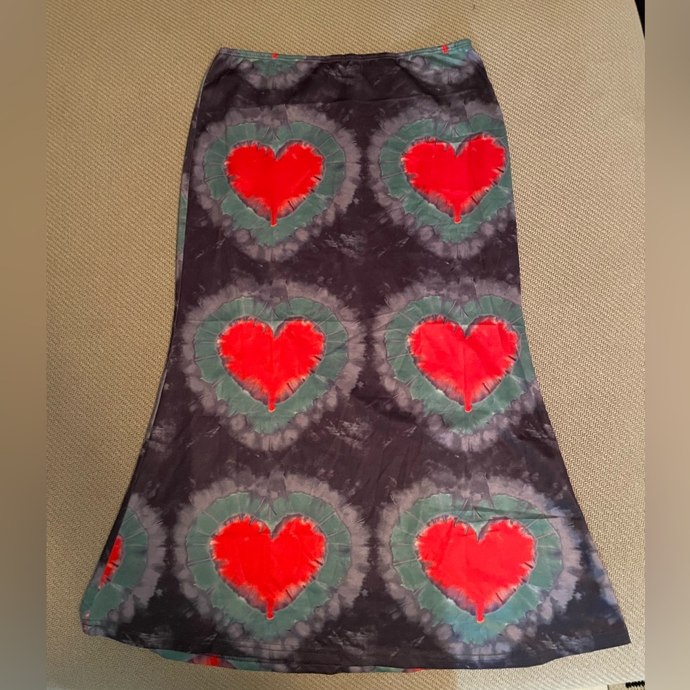 Fits sizes S-M, tie dye hearts print unique Y2K fairy core skirt.